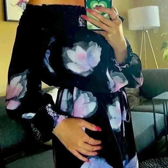 Bebe Purple Floral prints Jumpsuit - Picture 3 of 5